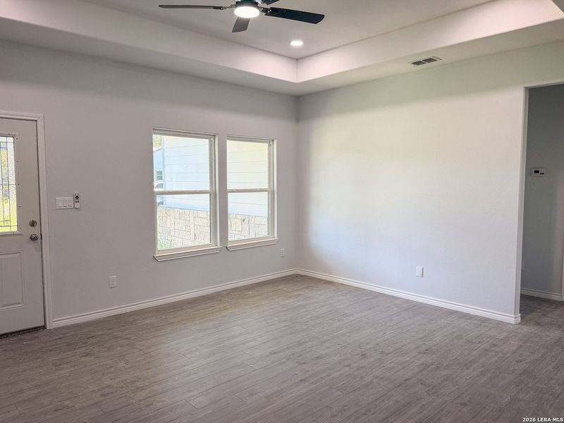 Spacious, unfurnished interior of a new home in , Beeville (Image 6).