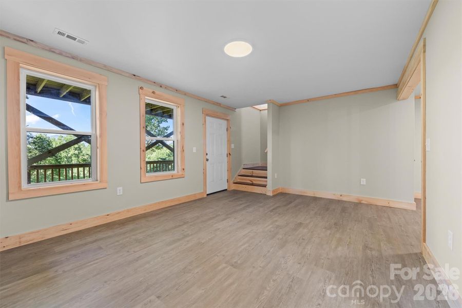 Spacious, unfurnished interior of a new home in , Whittier (Image 14).