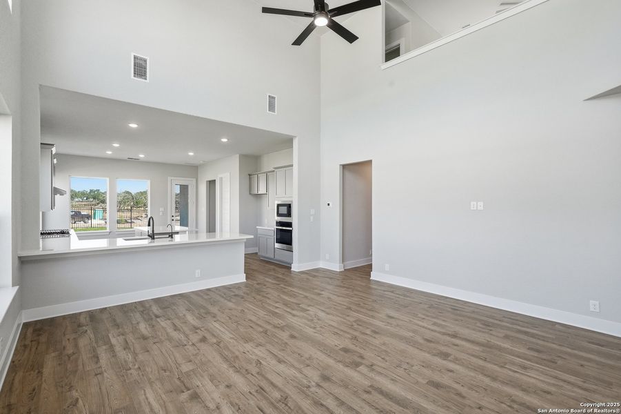 Spacious, unfurnished interior of a new home in Esperanza – New Phase Now Selling, Boerne (Image 34). Spacious, unfurnished interior of a new home in Esperanza – New Phase Now Selling, Boerne (Image 34).
