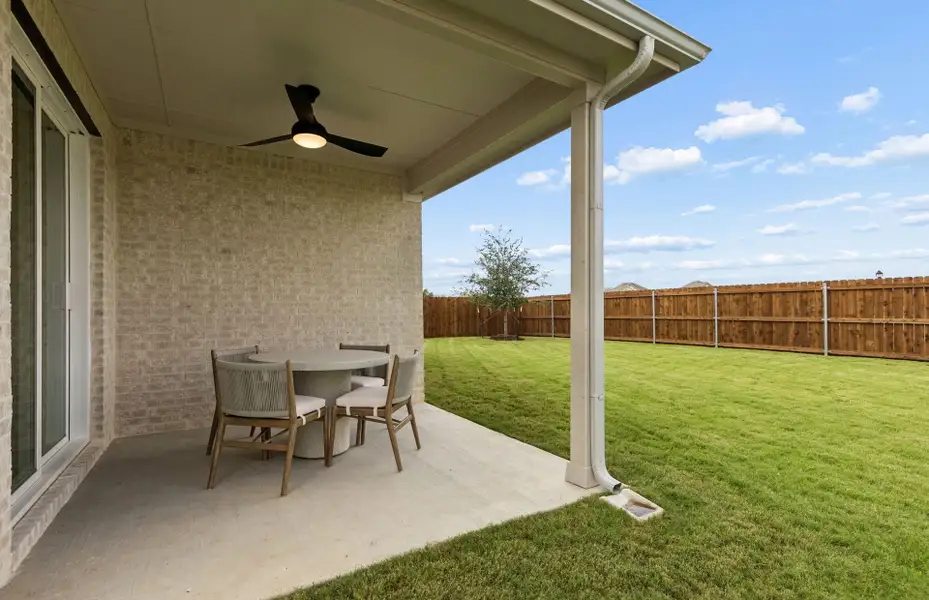 Representative exterior details of a home built from the Harvard by Pulte Homes in Saddleside, Ponder (Image 4). Representative exterior details of a home built from the Harvard by Pulte Homes in Saddleside, Ponder (Image 4).