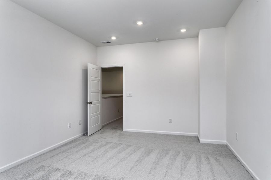 Spacious, unfurnished interior of a new home in Bally Castle, Murrells Inlet (Image 32). Spacious, unfurnished interior of a new home in Bally Castle, Murrells Inlet (Image 32).