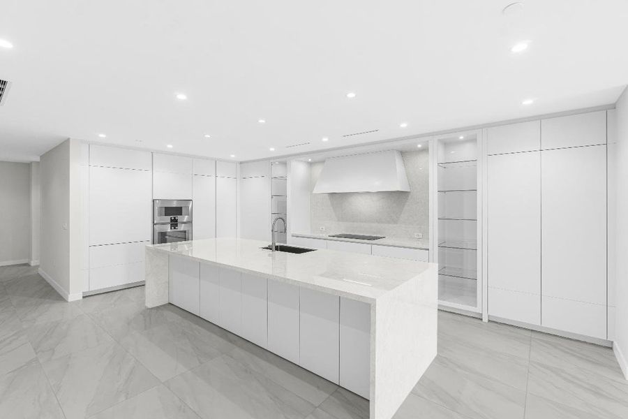 003-220SoutheastMiznerBoulevard-415-Boca