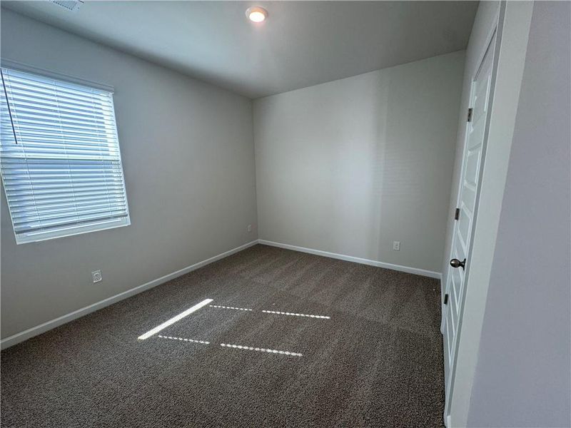 Spacious, unfurnished interior of a new home in Oakchase at Hampton, Hampton (Image 14).