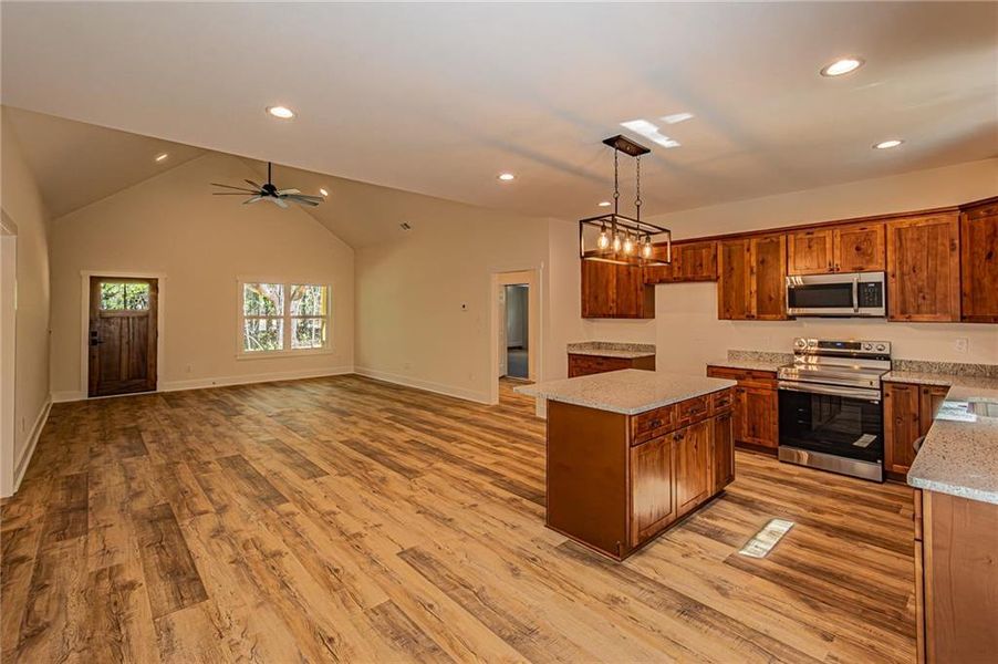 Furnished interior view inside a new home in , Dawsonville (Image 5).