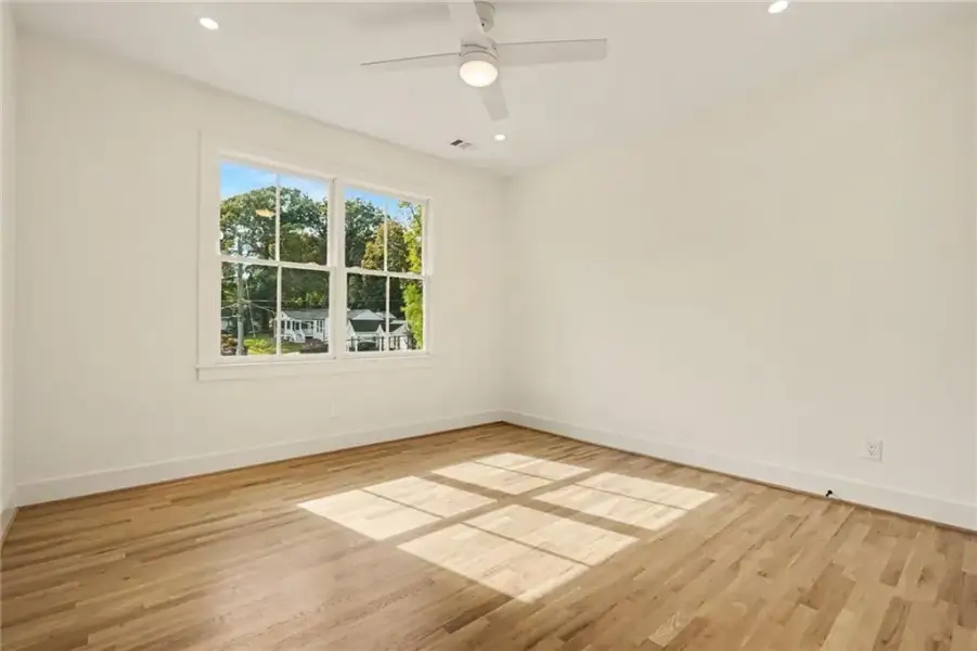 Spacious, unfurnished interior of a new home in , Atlanta (Image 45).