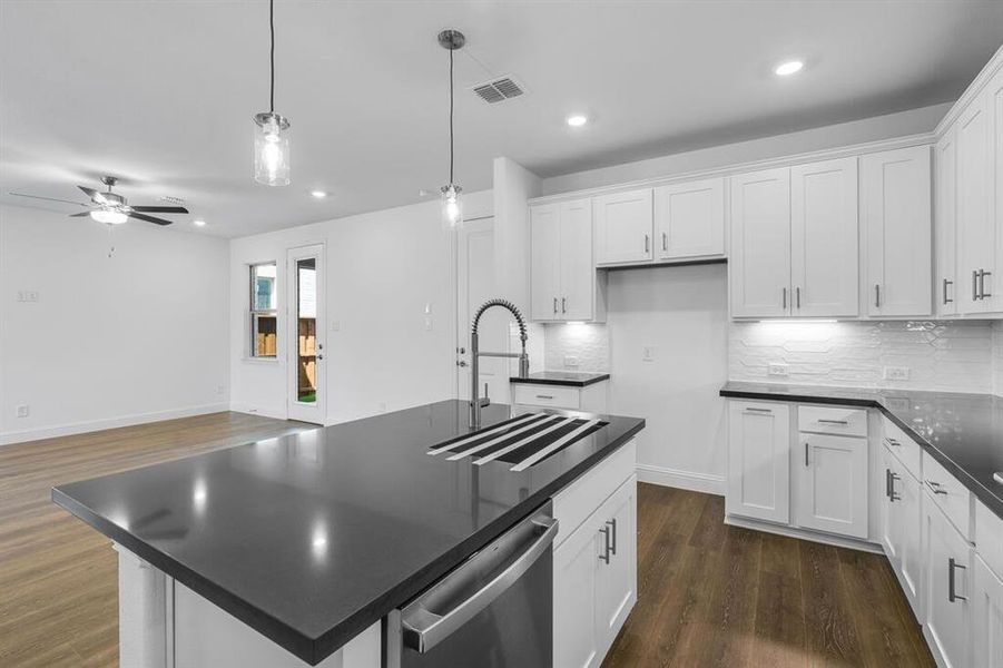 Furnished interior view inside a new home in Cross Creek Meadows 40s, Celina (Image 11). Furnished interior view inside a new home in Cross Creek Meadows 40s, Celina (Image 11).