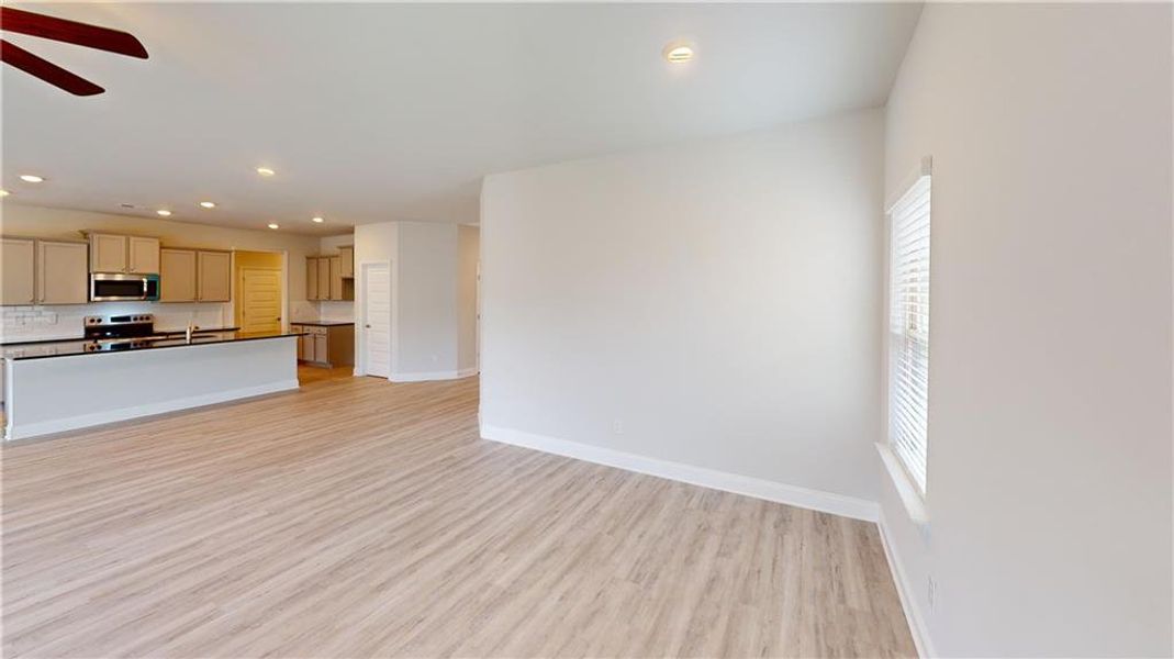 Spacious, unfurnished interior of a new home in , Griffin (Image 37).