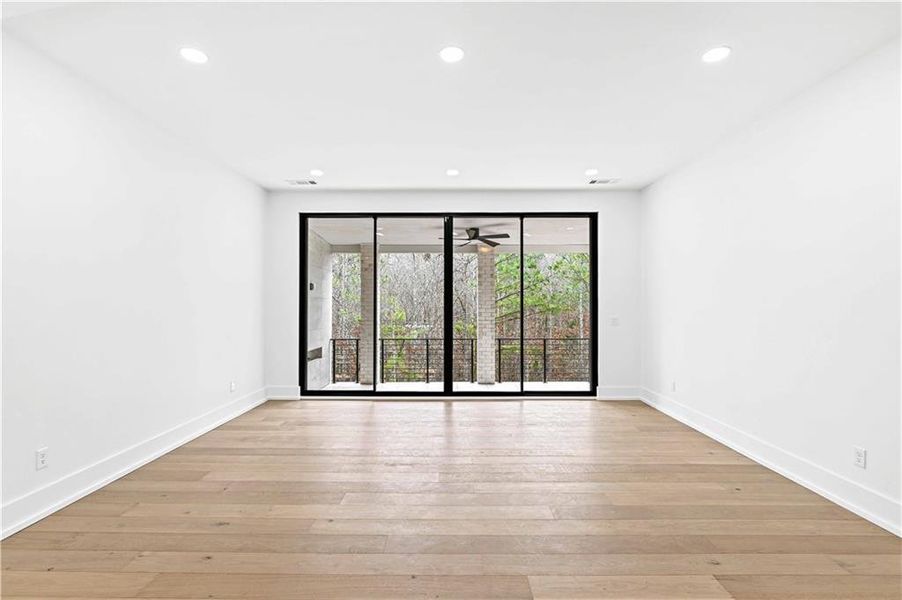 Spacious, unfurnished interior of a new home in , Conyers (Image 10).