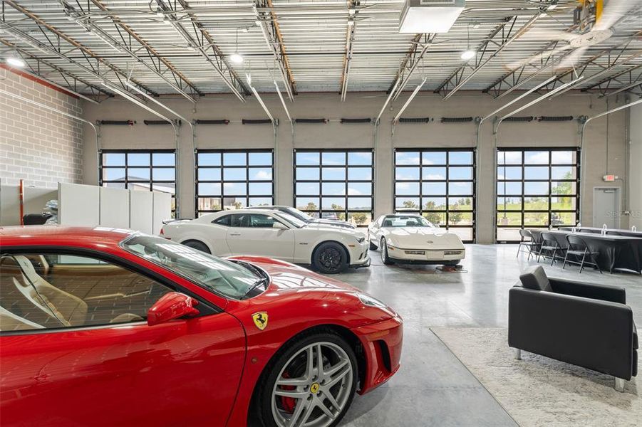 Community amenities in , Auburndale (Image 30). Community amenities in , Auburndale (Image 30).