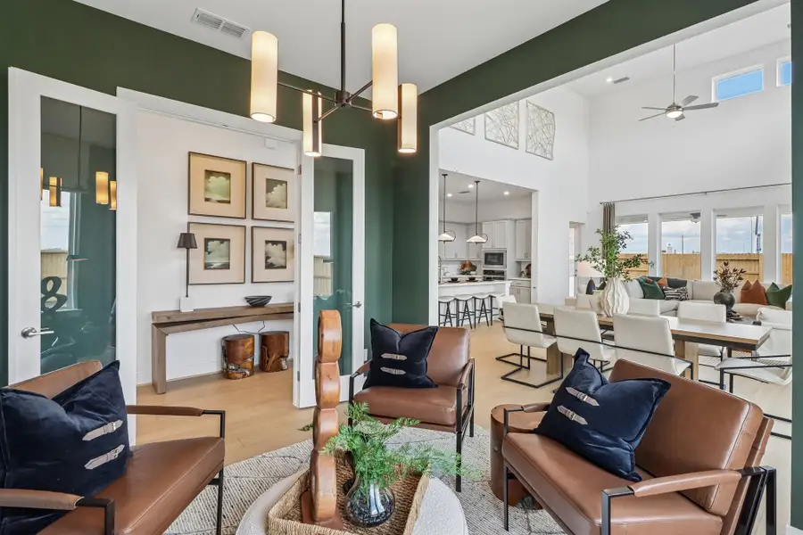 Representative furnished interior of a home built from the Sullivan by Taylor Morrison in Ryehill, Rosenberg (Image 14).