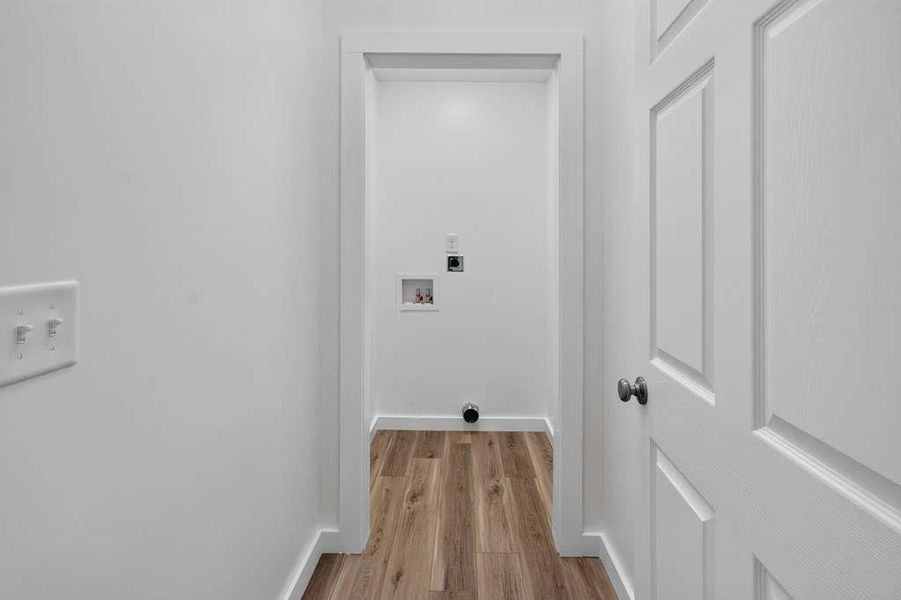 Spacious, unfurnished interior of a new home in , Blue Ridge (Image 22).