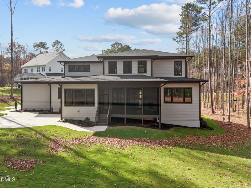 10-web-or-mls-dji_fly_20251001_054958_04