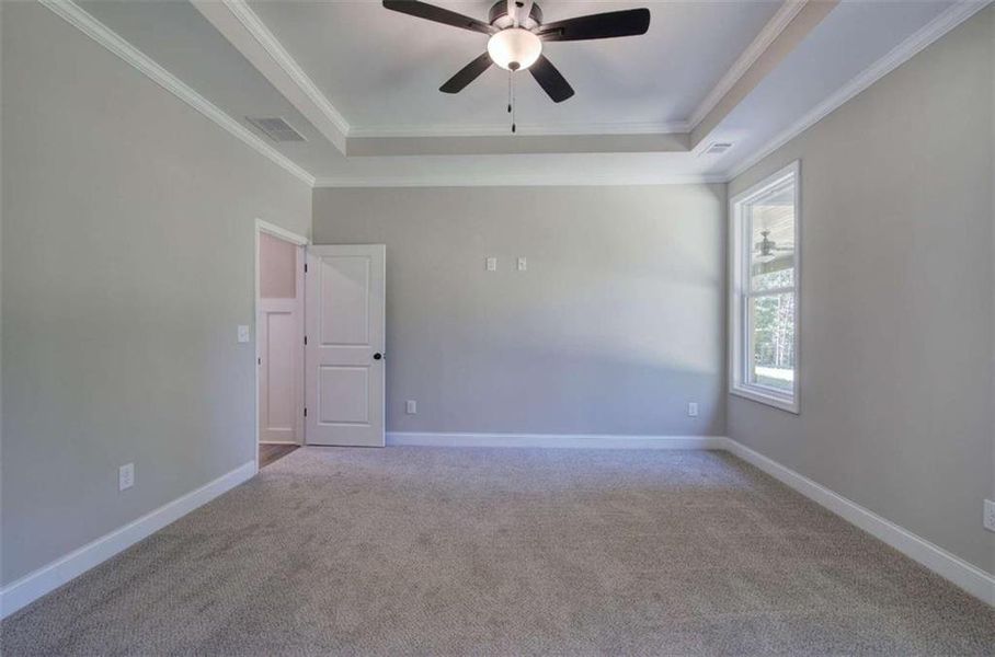 Spacious, unfurnished interior of a new home in , Temple (Image 13).