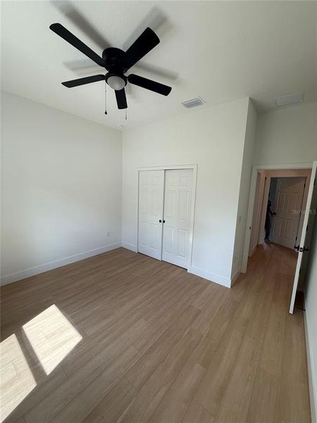 Spacious, unfurnished interior of a new home in , Citrus Springs (Image 18).