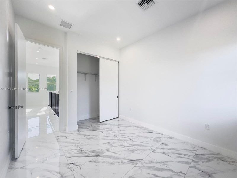 Image 79 of a home in .