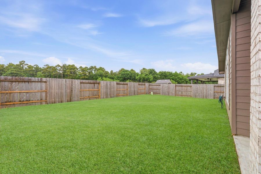Plenty of room to play, entertain, garden, or simply enjoy your own private outdoor retreat. Plenty of room to play, entertain, garden, or simply enjoy your own private outdoor retreat.