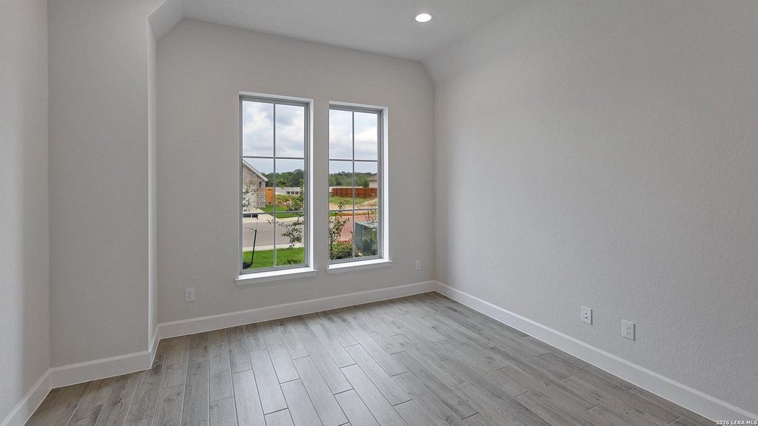 Spacious, unfurnished interior of a new home in Alsatian Oaks, Castroville (Image 33).