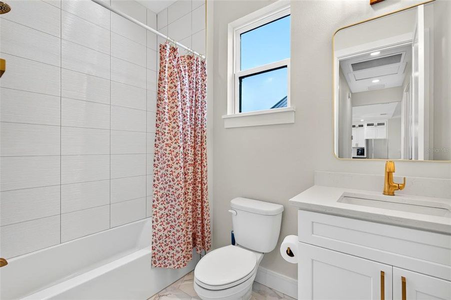 Furnished interior view inside a new home in , Bushnell (Image 36).