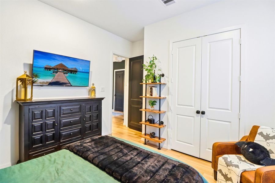 Furnished interior view inside a new home in The Highlands, Porter (Image 13). Furnished interior view inside a new home in The Highlands, Porter (Image 13).