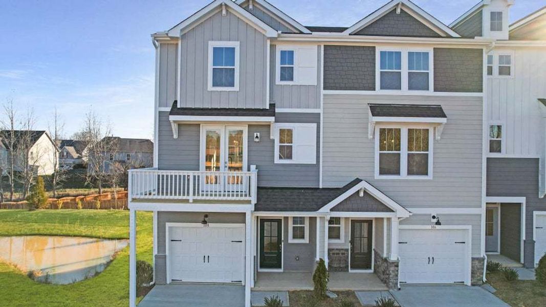 Brier End Unit - Farmhouse w/ Front Deck