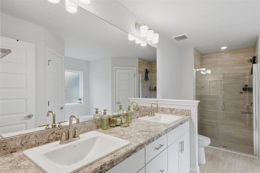 Furnished interior view inside a new home in Royal Highlands, Weeki Wachee (Image 36).