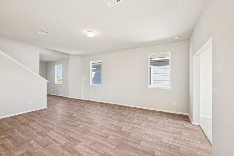 Spacious, unfurnished interior of a new home in Cascade, Liberty Hill (Image 19).