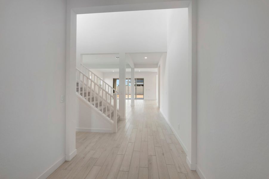 Spacious, unfurnished interior of a new home in Soleo, San Tan Valley (Image 22). Spacious, unfurnished interior of a new home in Soleo, San Tan Valley (Image 22).