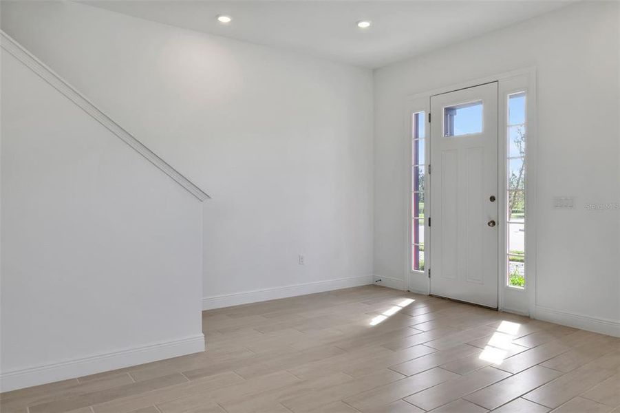 Spacious, unfurnished interior of a new home in , St. Cloud (Image 22).