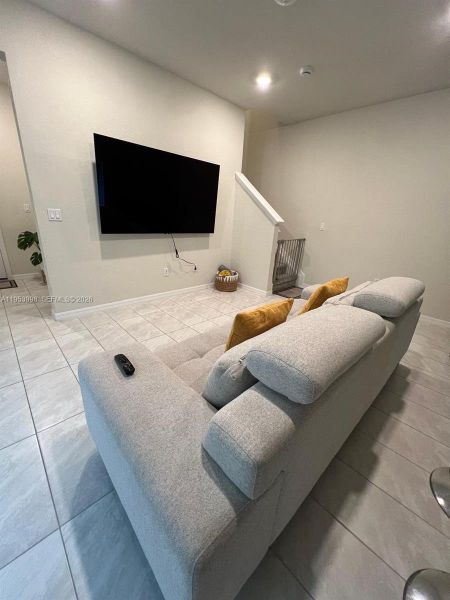 Furnished interior view inside a new home in , Lauderdale Lakes (Image 4).