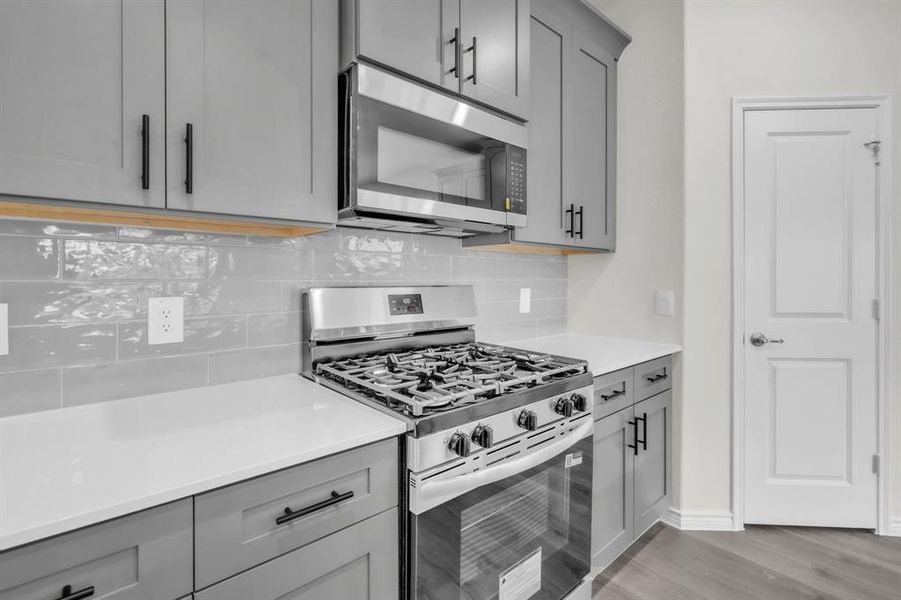 Furnished interior view inside a new home in The Landing at Hidden Lakes, McKinney (Image 13). Furnished interior view inside a new home in The Landing at Hidden Lakes, McKinney (Image 13).