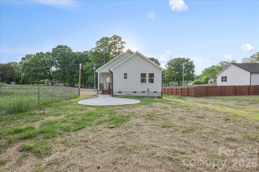 Exterior details and patio area of a home in , Statesville (Image 25).
