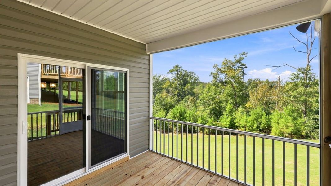 Exterior details and patio area of a home in Shadowood, Seneca (Image 21).