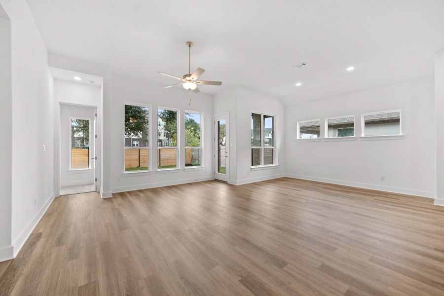 4br New Home in Georgetown, TX.  - Slide 15