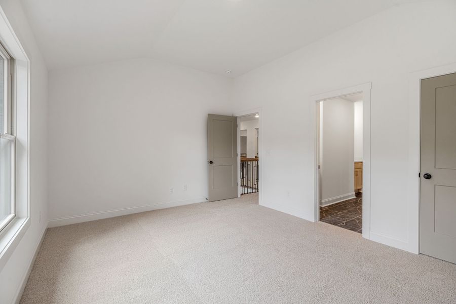 Spacious, unfurnished interior of a new home in Flint Farms, Concord (Image 49).