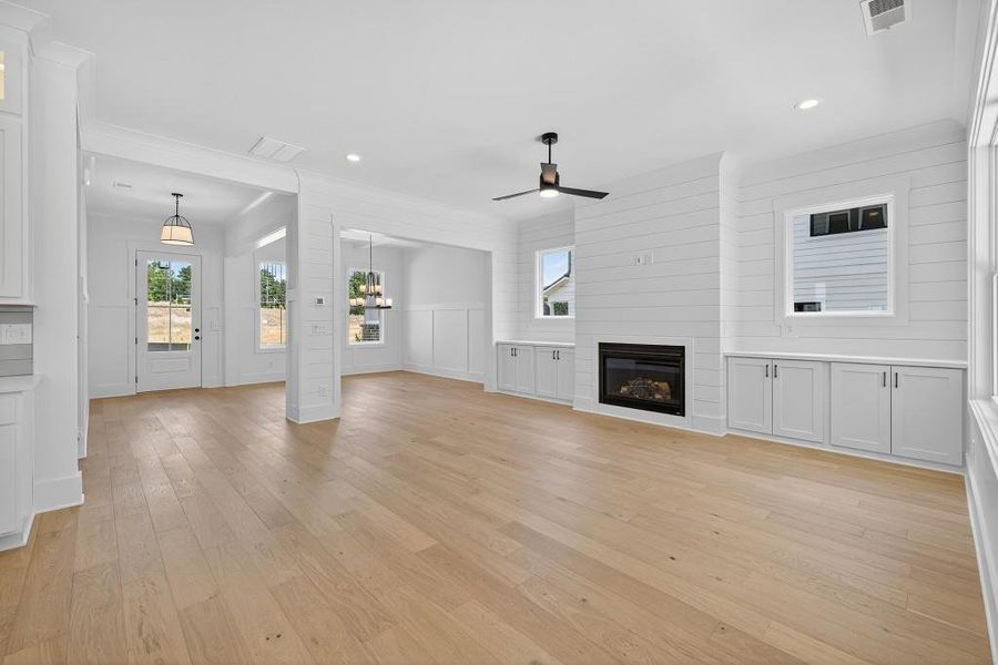 Spacious, unfurnished interior of a new home in Livingstone Park, Kennesaw (Image 41).