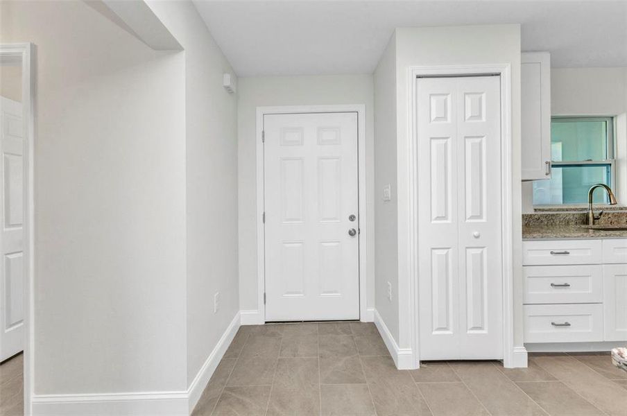 Spacious, unfurnished interior of a new home in , North Port (Image 27).