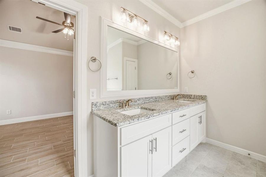 Furnished interior view inside a new home in , Tolar (Image 14).