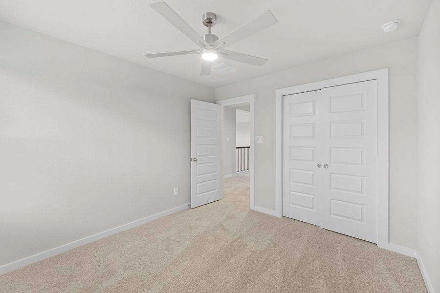 Spacious, unfurnished interior of a new home in Briarwood Crossing, Rosenberg (Image 16).