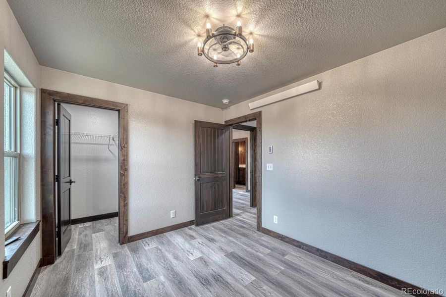 Spacious, unfurnished interior of a new home in , Silver Cliff (Image 15).