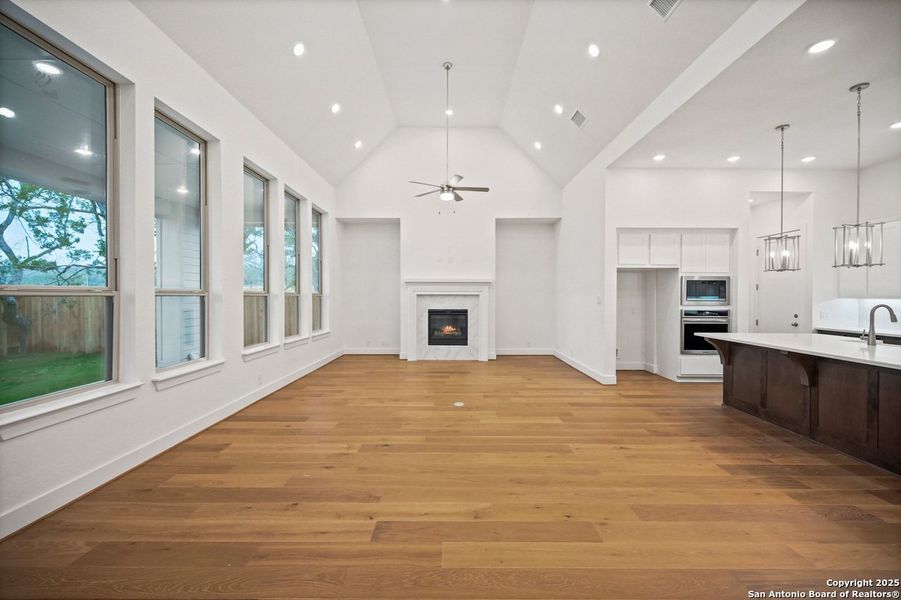 Spacious, unfurnished interior of a new home in Davis Ranch: 60ft. lots, San Antonio (Image 22).