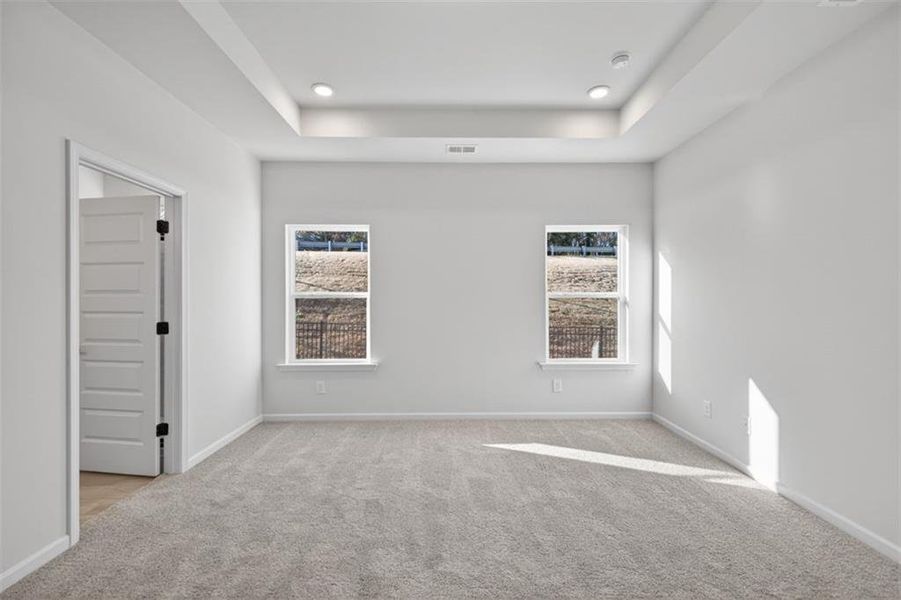 Spacious, unfurnished interior of a new home in Sanders Park, Austell (Image 28).
