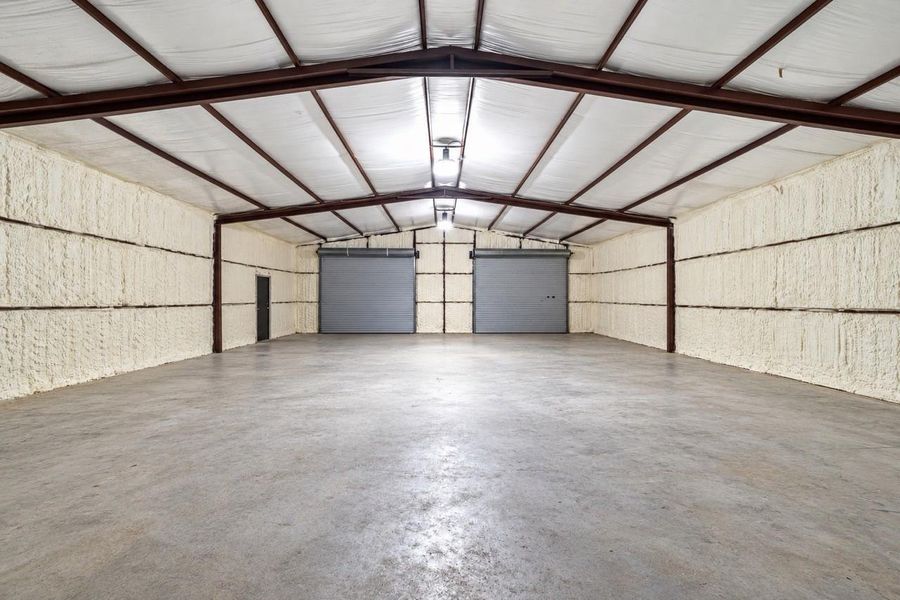 Nice spacious shed. Nice spacious shed.