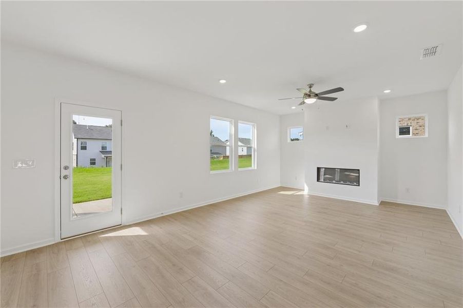 Spacious, unfurnished interior of a new home in Windance Lake, Loganville (Image 37). Spacious, unfurnished interior of a new home in Windance Lake, Loganville (Image 37).