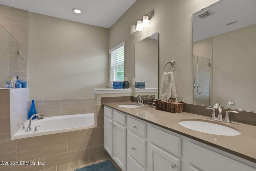 Furnished interior view inside a new home in , Green Cove Springs (Image 14). Furnished interior view inside a new home in , Green Cove Springs (Image 14).