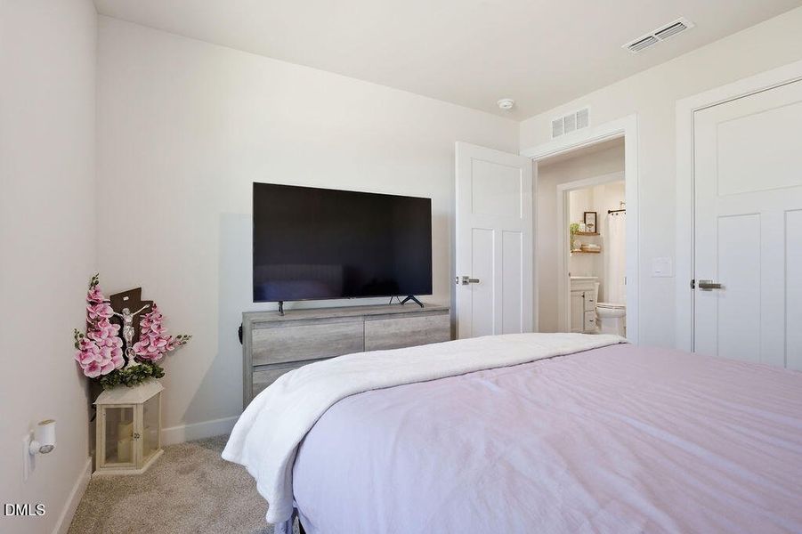 41CatbirdLn_Interior_08