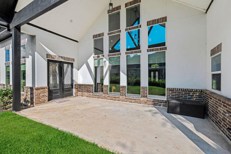 Large, covered area to create your own outdoor space.