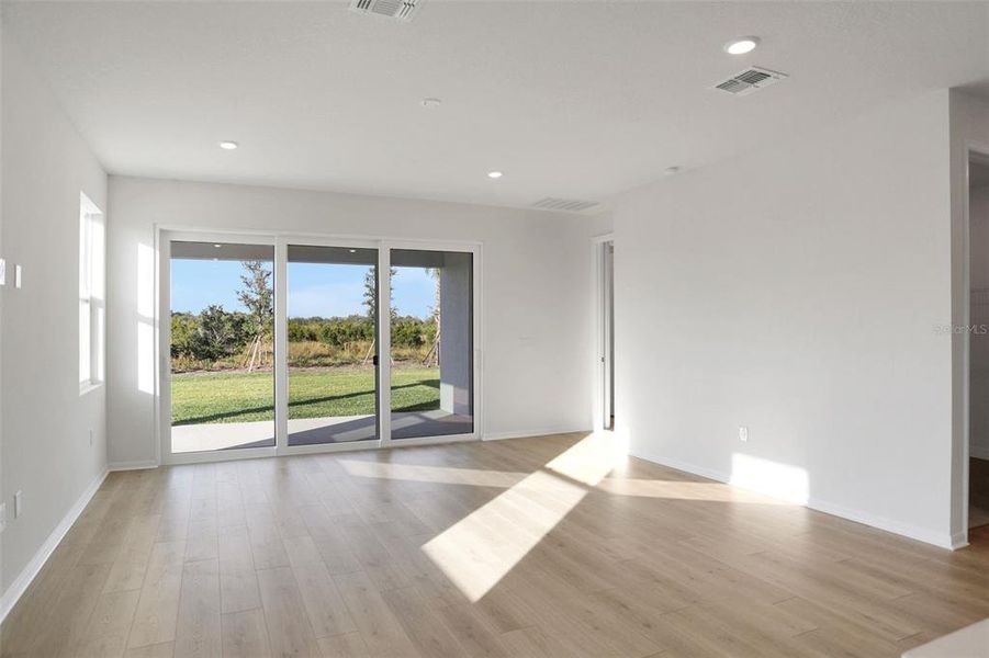Spacious, unfurnished interior of a new home in Turnleaf, Punta Gorda (Image 17).