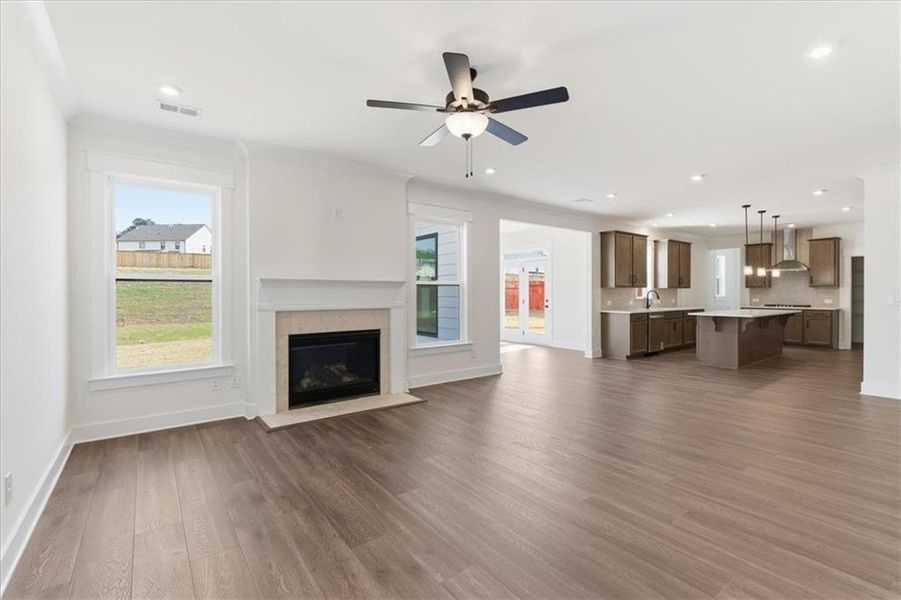 Spacious, unfurnished interior of a new home in Springside Reserve, Powder Springs (Image 30).
