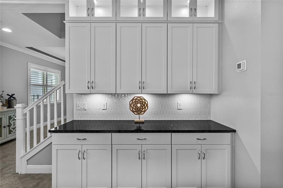 Furnished interior view inside a new home in , Orlando (Image 33).