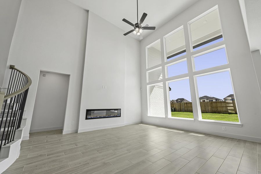 Spacious, unfurnished interior of a new home in The Grand Prairie, Hockley (Image 19).